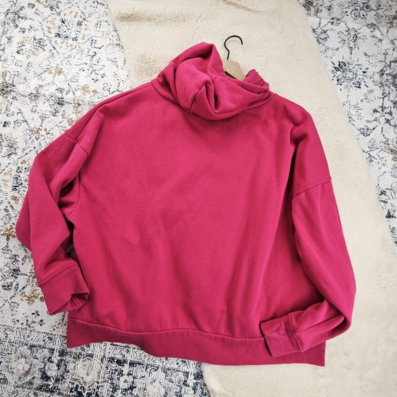 Fabletics Eco Go-To Pocket Hoodie Dark Fuchsia 2X - Picture 7 of 10